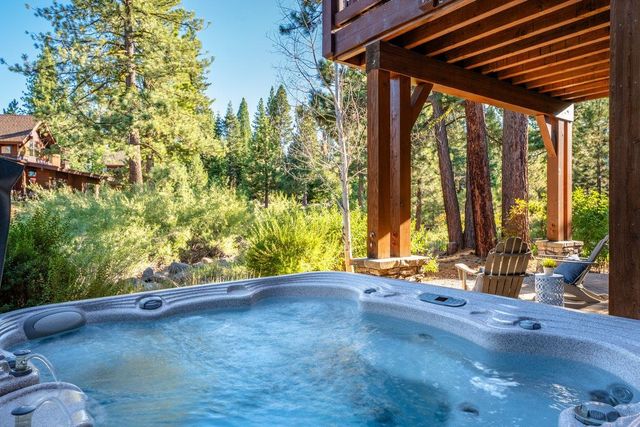10235 Valmont Trail, Truckee, CA 96161