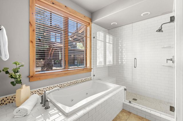 10235 Valmont Trail, Truckee, CA 96161