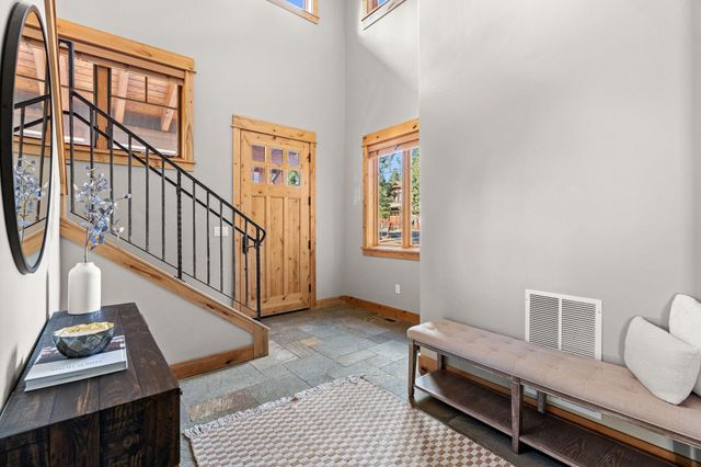 10235 Valmont Trail, Truckee, CA 96161