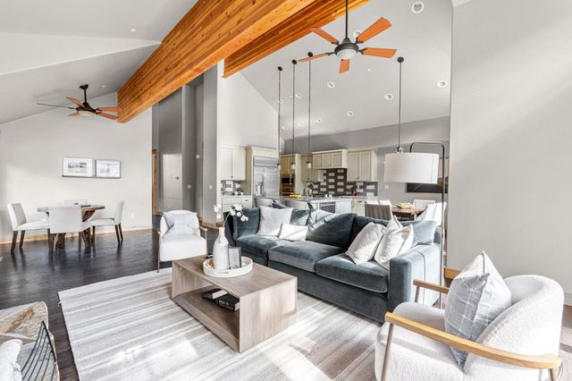 10235 Valmont Trail, Truckee, CA 96161