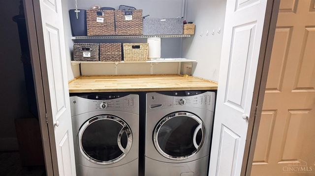 551 E Thirteenth Street, Cincinnati, OH 45202