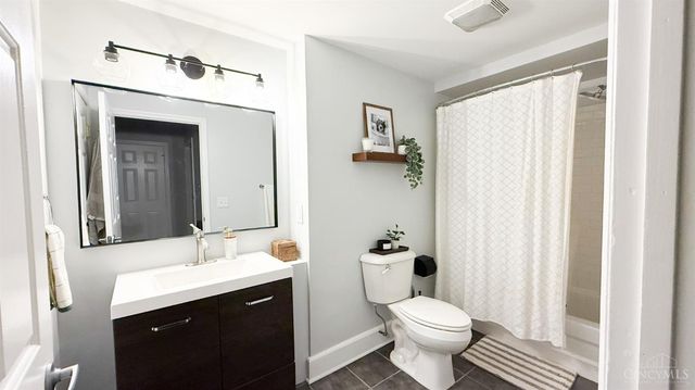 551 E Thirteenth Street, Cincinnati, OH 45202