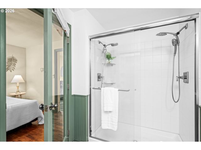 3210 ROYAL Ave, Eugene, OR 97402