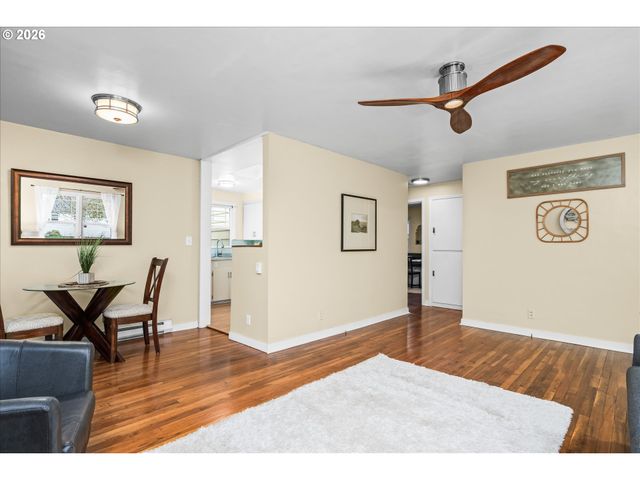 3210 ROYAL Ave, Eugene, OR 97402