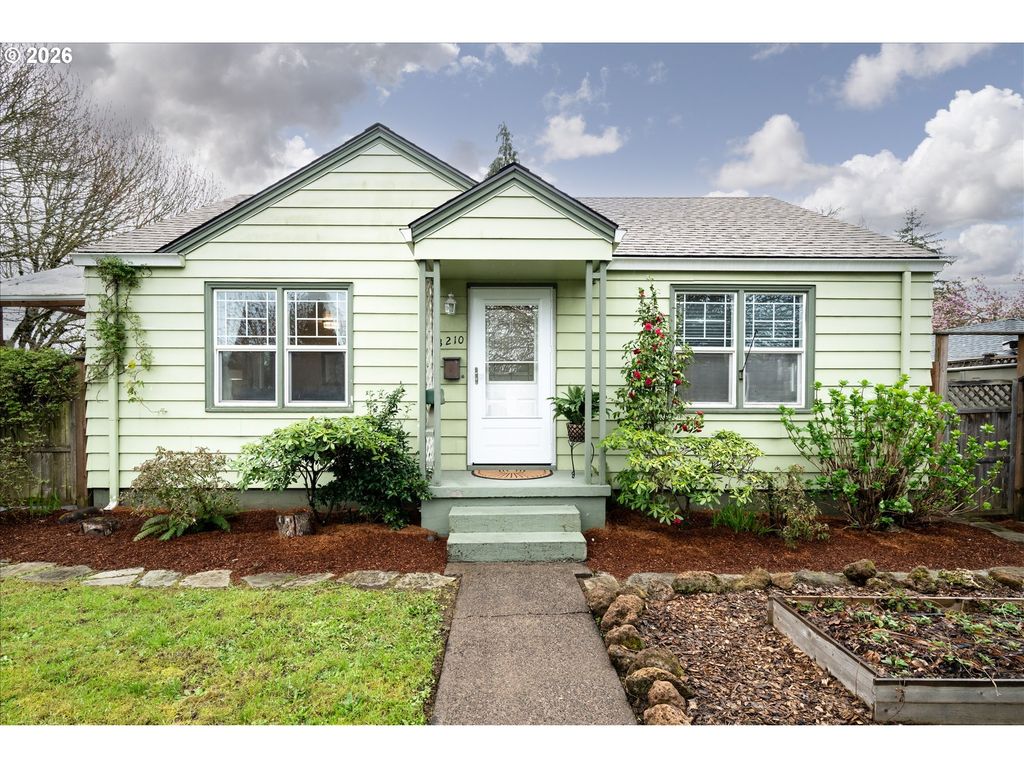 3210 ROYAL Ave, Eugene, OR 97402