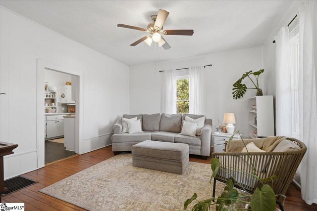 17 1st Street, Inman, SC 29349