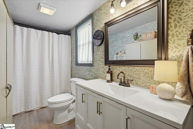 17 1st Street, Inman, SC 29349