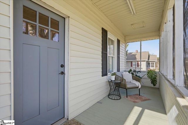 17 1st Street, Inman, SC 29349