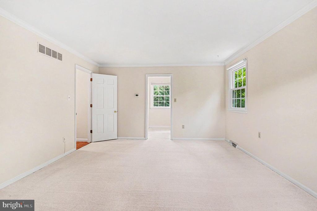 Image 23 of property listing at 31 FILBERT LN, Elkton, MD 21921