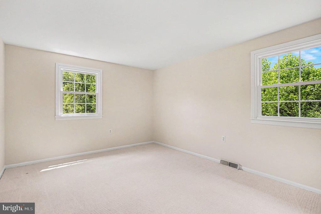 Image 32 of property listing at 31 FILBERT LN, Elkton, MD 21921