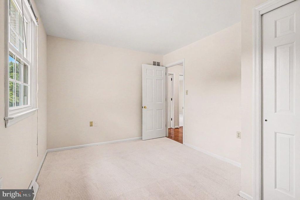 Image 35 of property listing at 31 FILBERT LN, Elkton, MD 21921