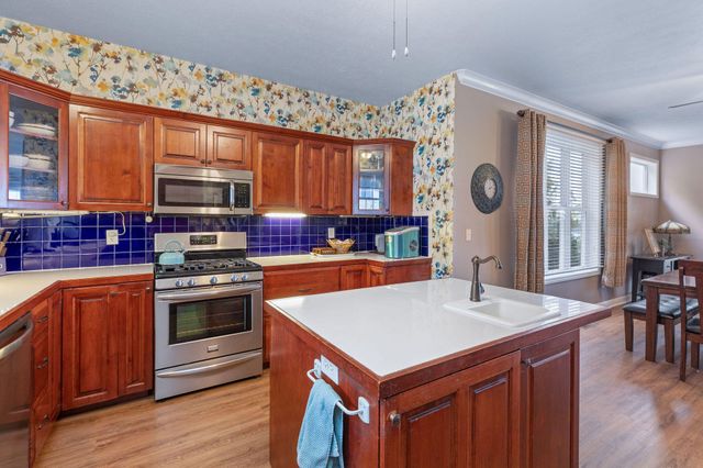 112 Moondance, Blue Eye, MO 65611
