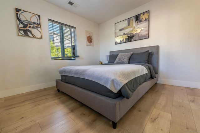 5545 San Onofre Ter, San Diego, CA 92114