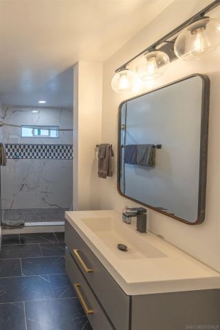 5545 San Onofre Ter, San Diego, CA 92114