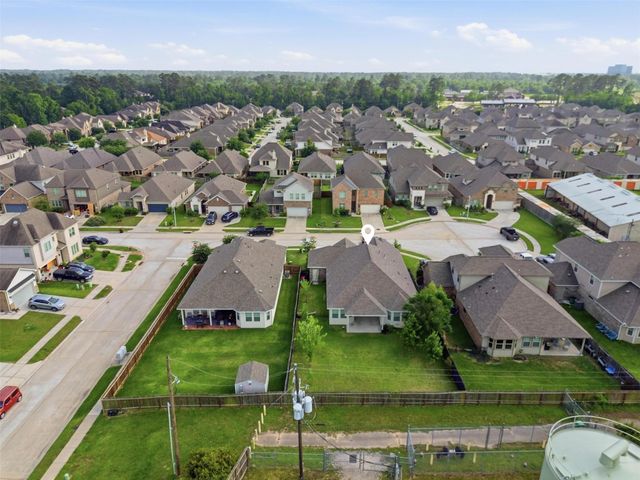 25008 Calais New Court Lane, Kingwood, TX 77339