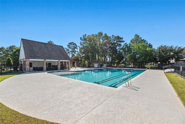 25008 Calais New Court Lane, Kingwood, TX 77339