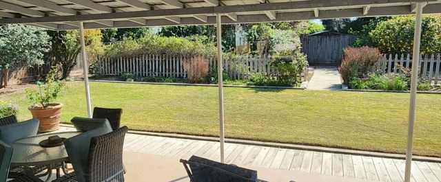 681 W Belleview Avenue, Porterville, CA 93257