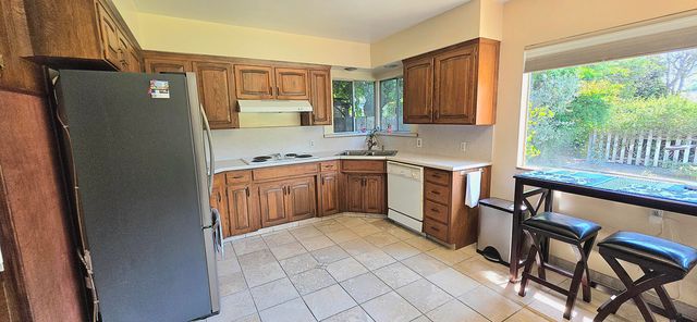 681 W Belleview Avenue, Porterville, CA 93257