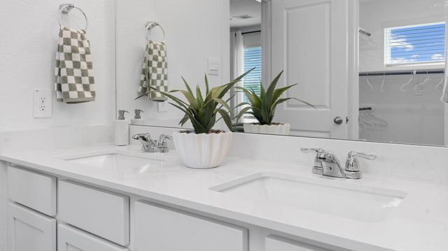 7611 Inwood Hills Lane, Houston, TX 77088
