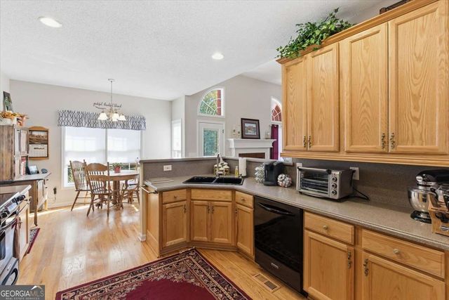 11 Planters Drive NW, Cartersville, GA 30120