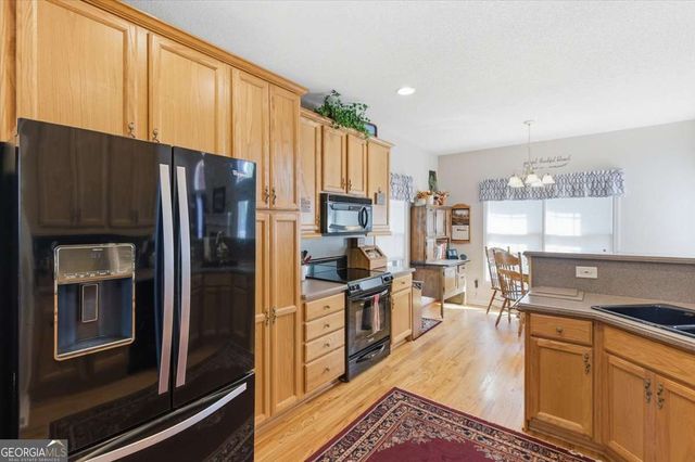 11 Planters Drive NW, Cartersville, GA 30120