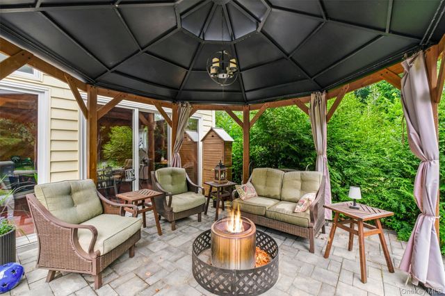 10 Concord Road, Fishkill, NY 12524