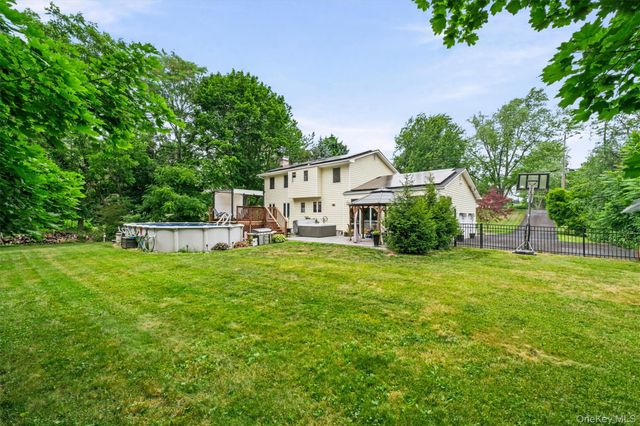 10 Concord Road, Fishkill, NY 12524