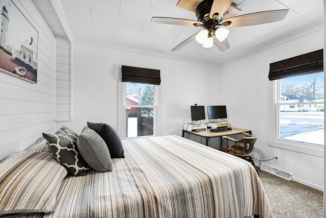 2225 Lakeshore DRIVE, Kansasville, WI 53139