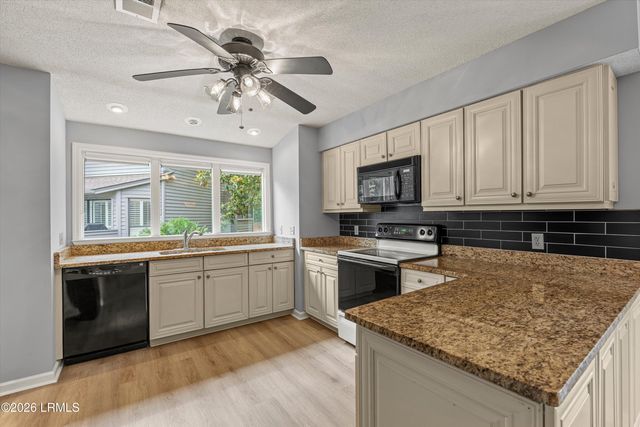 17 Lake Forest Dr Apt 3347, Hilton Head Island, SC 29928