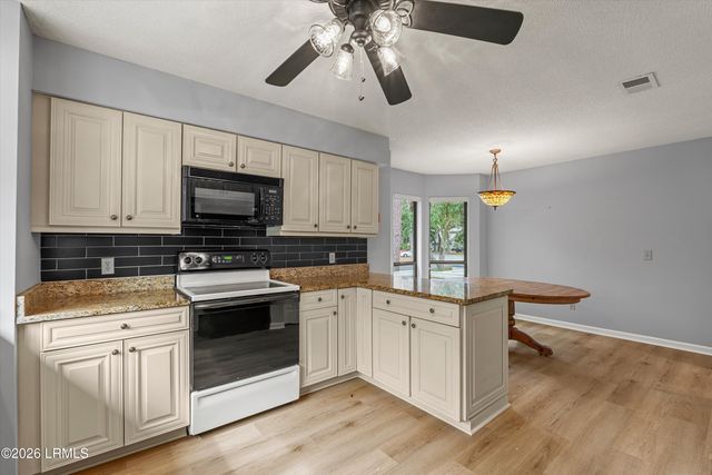 17 Lake Forest Dr Apt 3347, Hilton Head Island, SC 29928