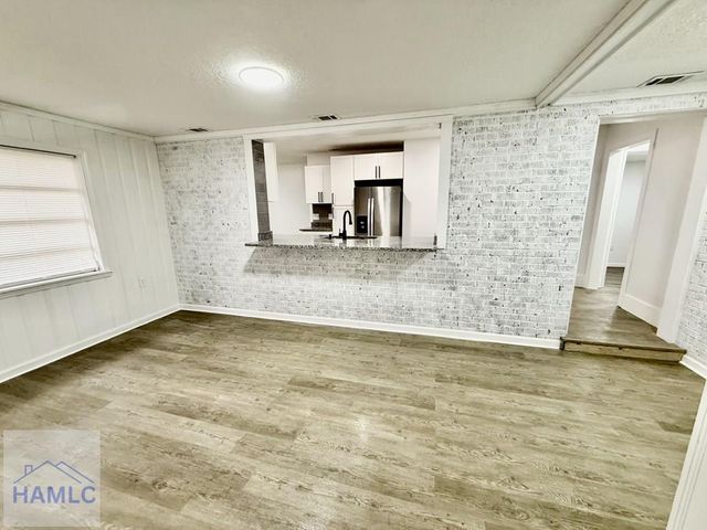 204 N Palm Street, Jesup, GA 31546