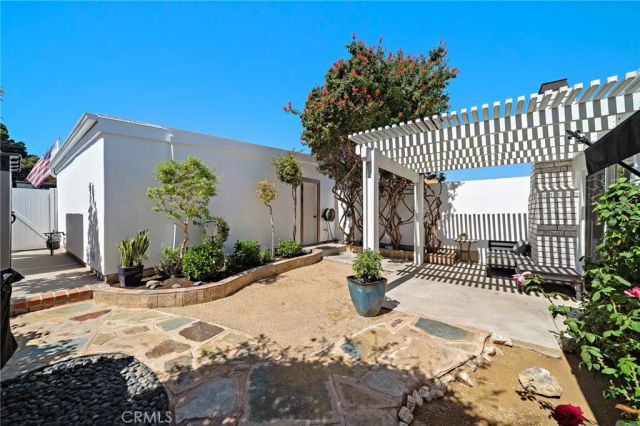 1817 Alsuna Lane, Huntington Beach, CA 92648
