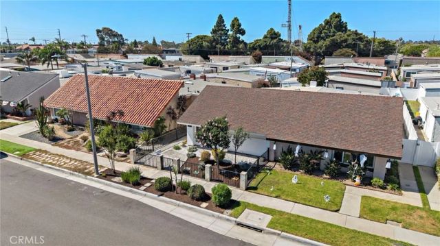 1817 Alsuna Lane, Huntington Beach, CA 92648