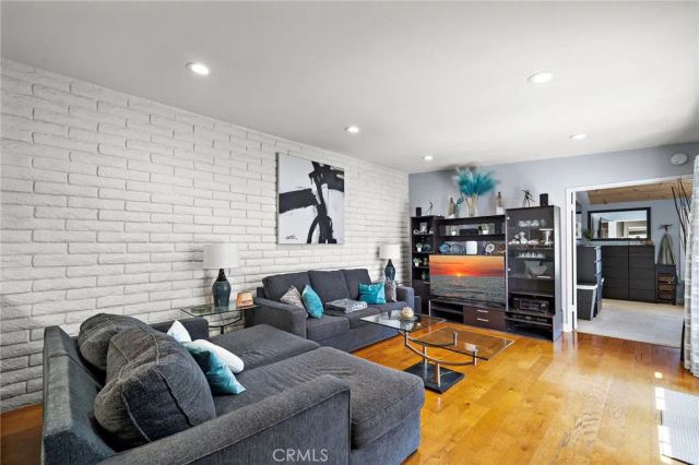 1817 Alsuna Lane, Huntington Beach, CA 92648