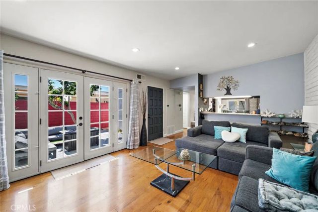 1817 Alsuna Lane, Huntington Beach, CA 92648