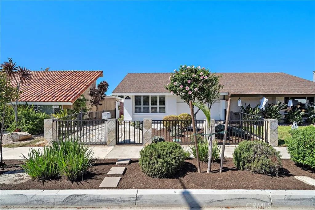 1817 Alsuna Lane, Huntington Beach, CA 92648