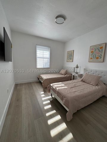 8715 NW 98th Ave 8715, Doral, FL 33178