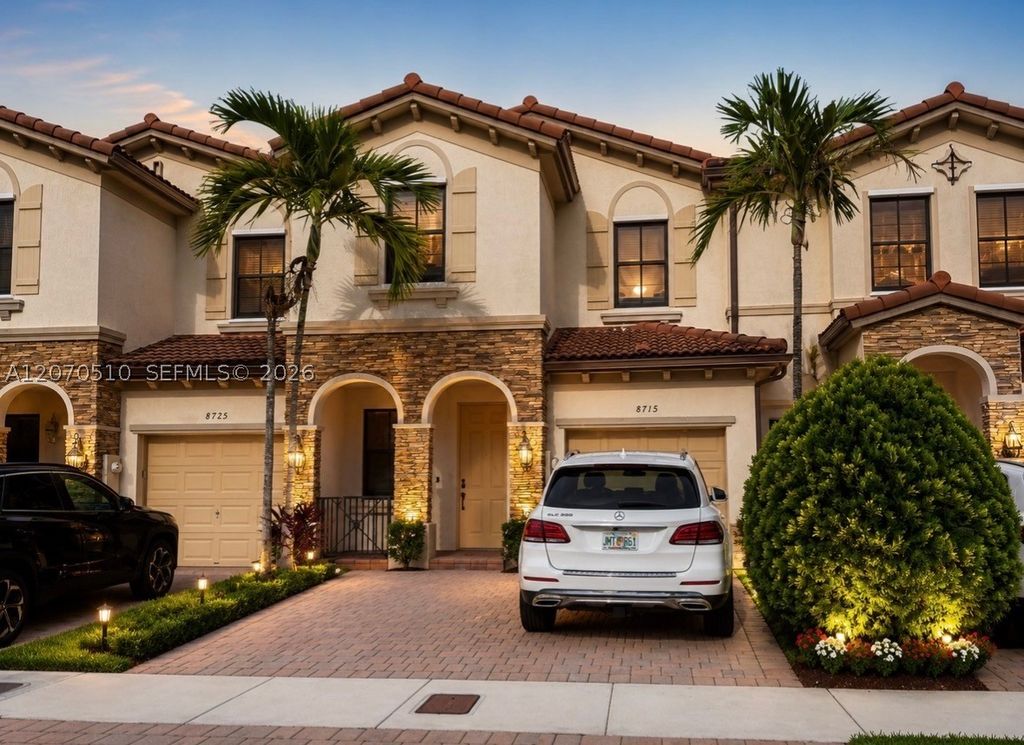 8715 NW 98th Ave 8715, Doral, FL 33178