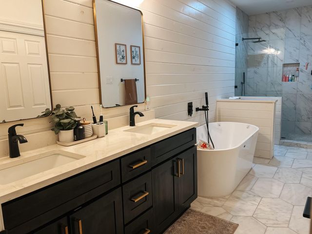 1000 Blue Bird CT, Round Rock, TX 78681