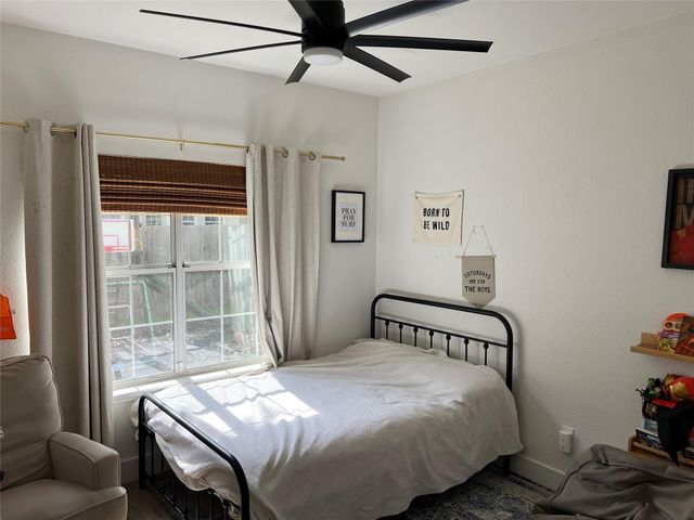 1000 Blue Bird CT, Round Rock, TX 78681