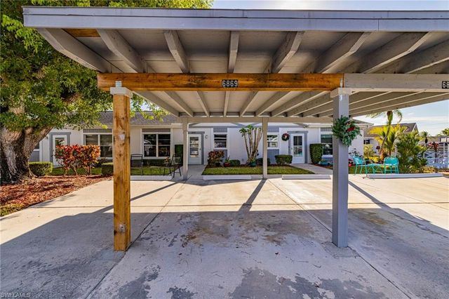 6869 Bogey DR, Fort Myers, FL 33919