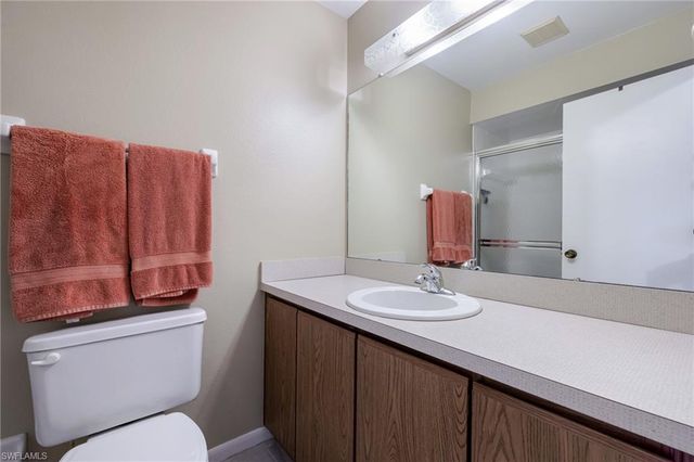 6869 Bogey DR, Fort Myers, FL 33919