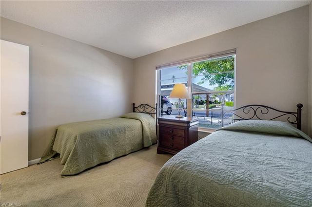 6869 Bogey DR, Fort Myers, FL 33919