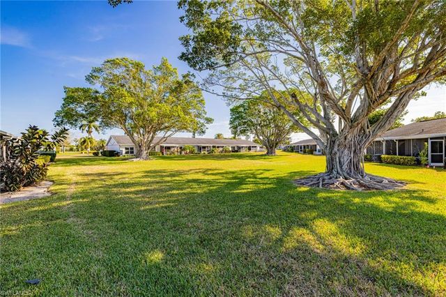 6869 Bogey DR, Fort Myers, FL 33919