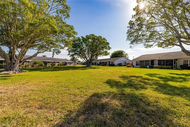 6869 Bogey DR, Fort Myers, FL 33919