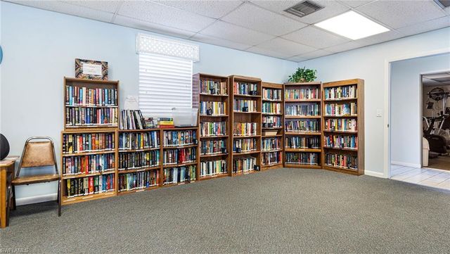 6869 Bogey DR, Fort Myers, FL 33919