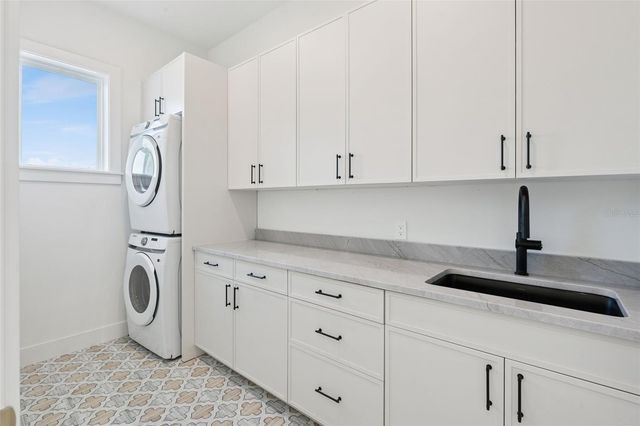 35 W HAZEL STREET, Orlando, FL 32804