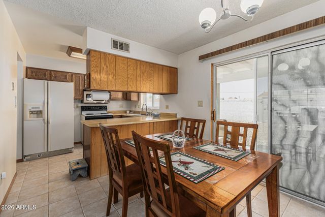 690 S COPPER Drive, Apache Junction, AZ 85120