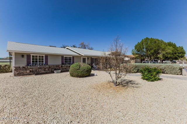 690 S COPPER Drive, Apache Junction, AZ 85120