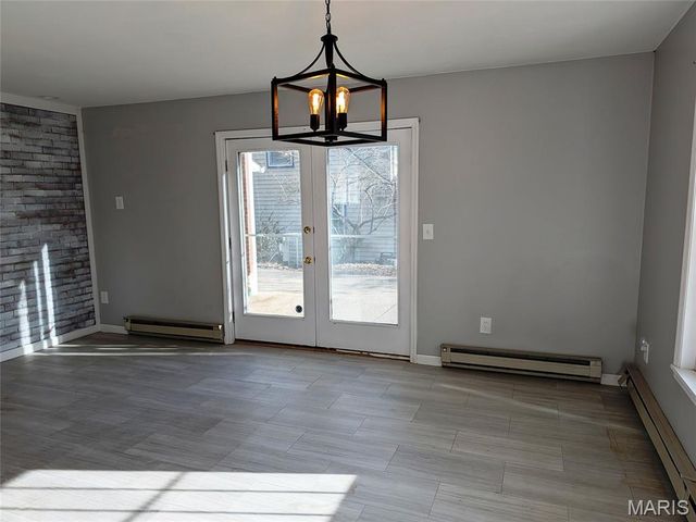 1931 Elm Street, St Charles, MO 63301